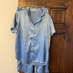 3 pairs of pajamas size xL